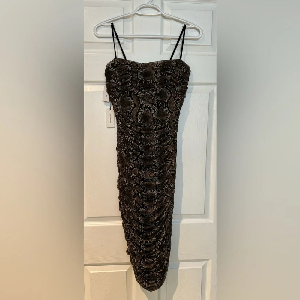 Aritzia Snake-print Babatoon Dress, Size 6
Worn once. - Picture 1 of 4